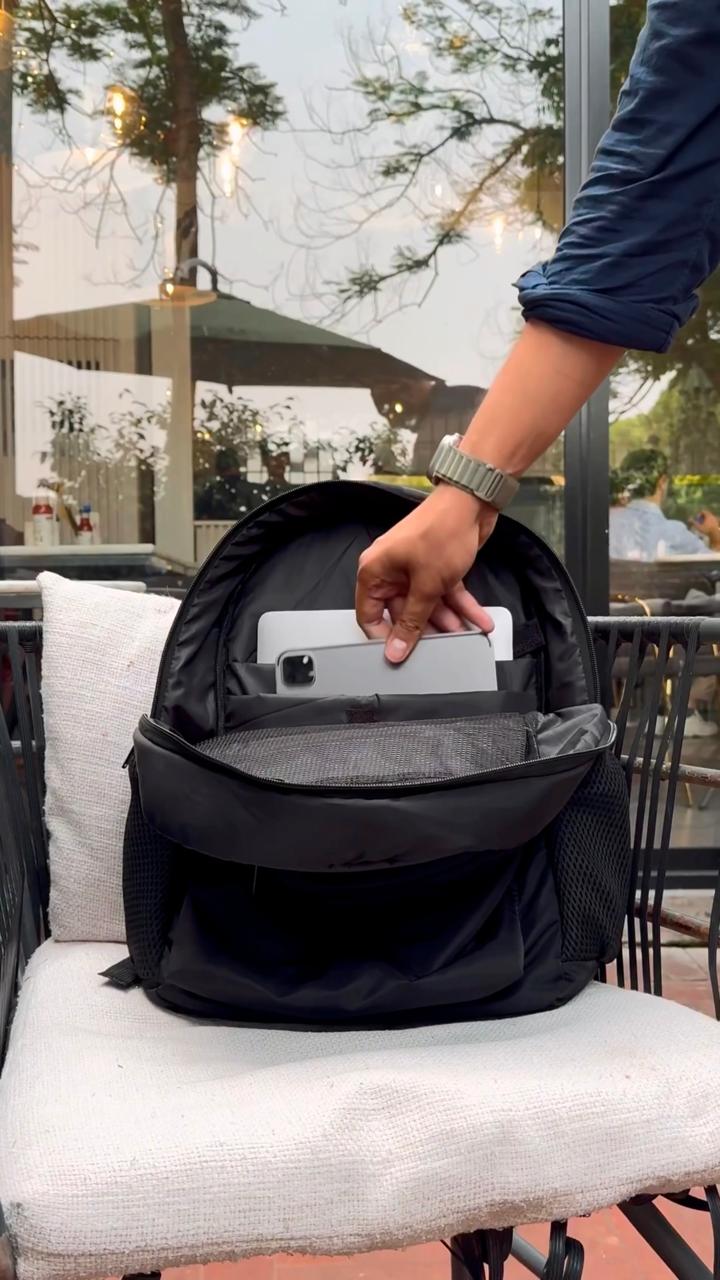 Leather Sleek 16" Laptop Backpack