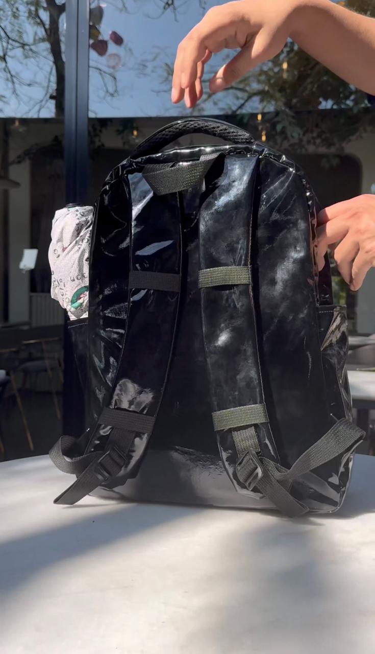 Carbon Fiber Traveller's 16" Laptop Backpack