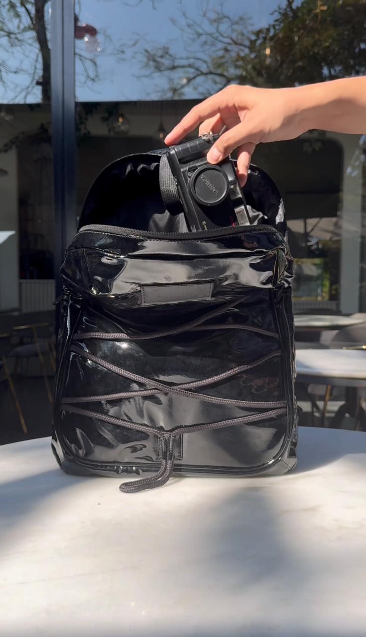 Carbon Fiber Traveller's 16" Laptop Backpack